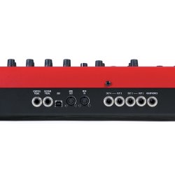 Clavia Nord Lead 4