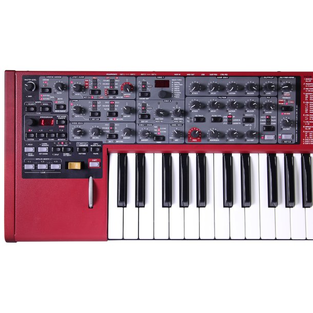 Clavia Nord Lead 4