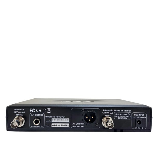 JTS Trdls mikrofonst med beltpack og knaphulsmikrofon