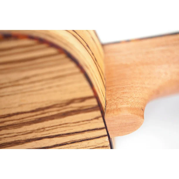 Reno RU210 Ukulele 