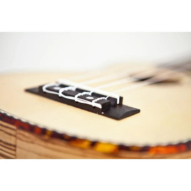 Reno RU210E Ukulele med pickup